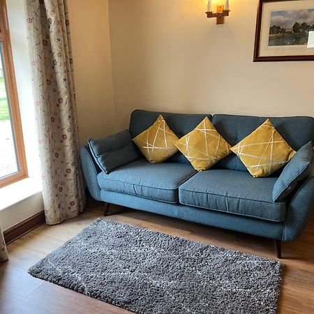 Tupenny Cottage, Old Mill Farm, Cotswold Water Park Cirencester Eksteriør bilde