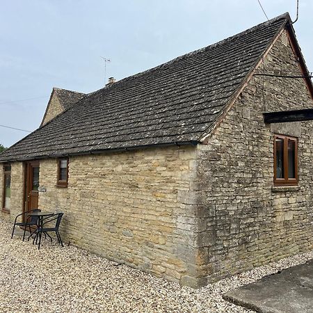 Tupenny Cottage, Old Mill Farm, Cotswold Water Park Cirencester Eksteriør bilde